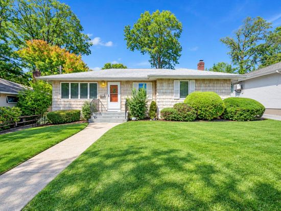 3 Bed Rental — Albertson